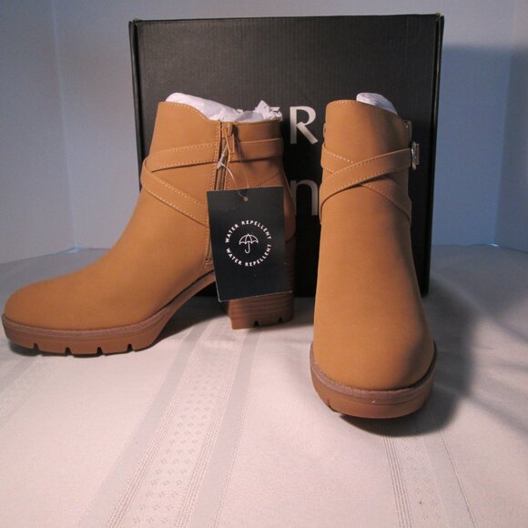 Naturalizer Madalynn Buckle Water Repellent Ankle Boot Sz 9.5 M NWT - Picture 6 of 12